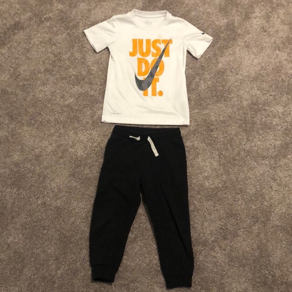 Nike Other - ❌SOLD❌🟠Boys Nike outfit🟠